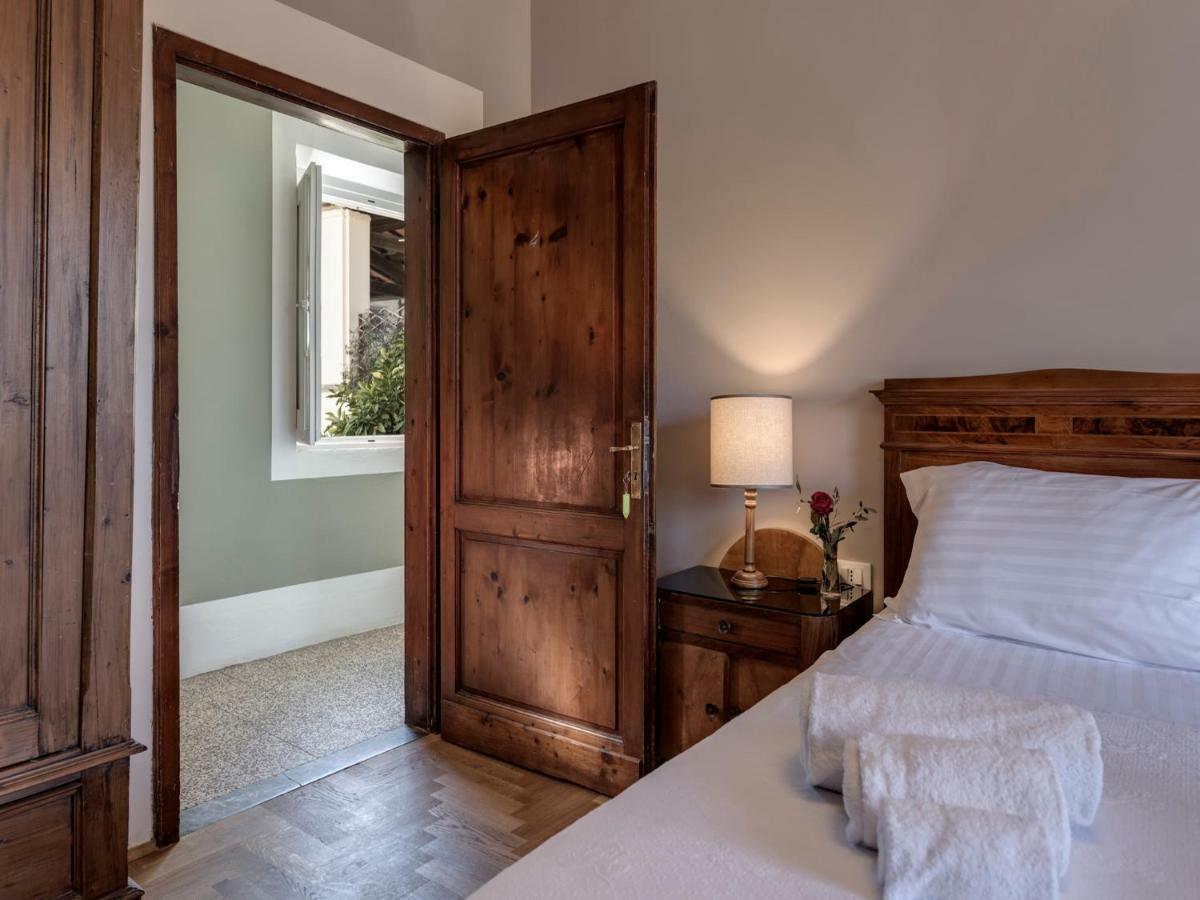 Bed and Breakfast Tenuta Di Capezzana Seano Exteriér fotografie