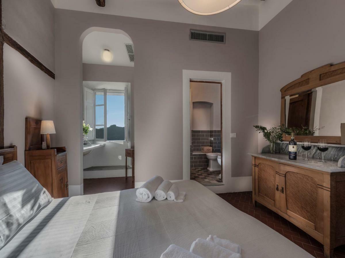 Bed and Breakfast Tenuta Di Capezzana Seano Exteriér fotografie